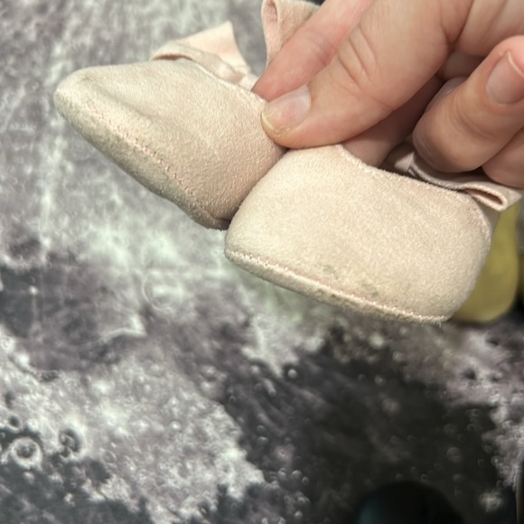 Baby Girl Crib Shoe Bundle - Sandals MaryJanes Mocassins 0-3 M 3-6 M - Picture 3 of 3